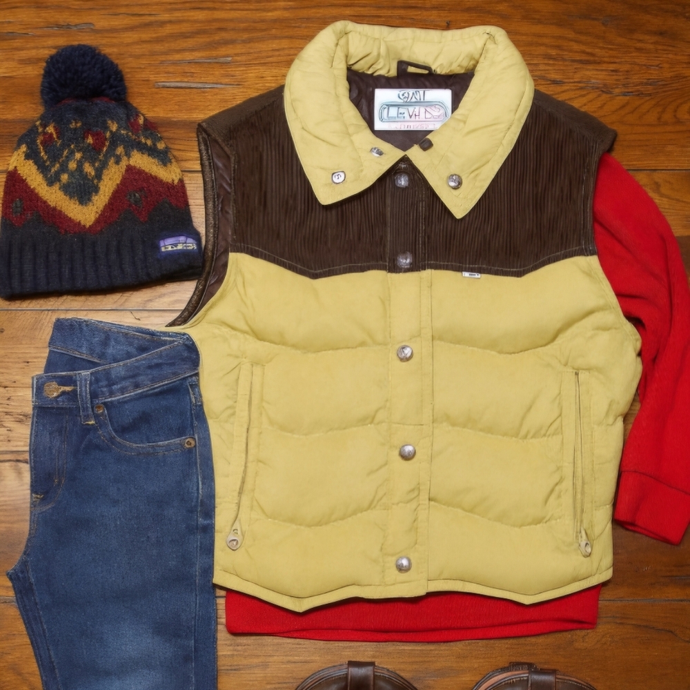 VTG Levi’s SKI Kids Down Vest Size 9/10 70s Corduroy Yoke Goose Down Rare